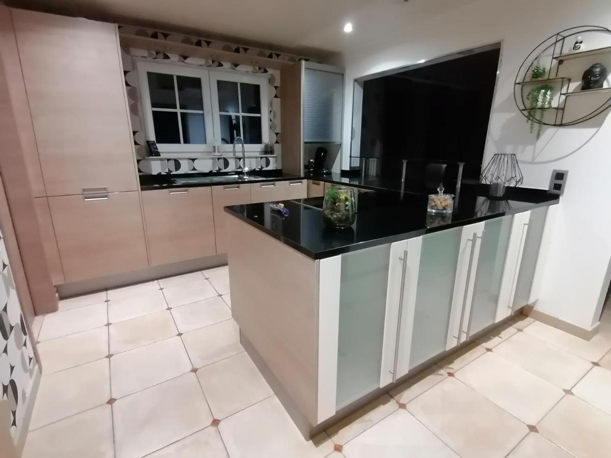 Le Clos Du Montys Louveigne Екстер'єр фото